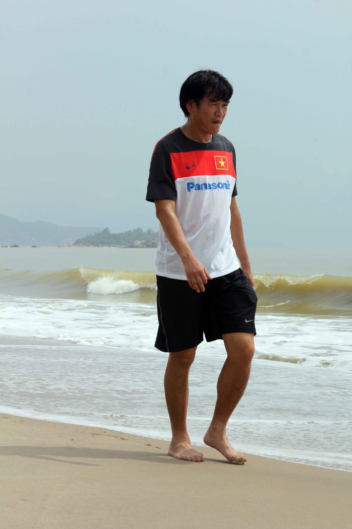 Ở cấp độ tuyển quốc gia, Phan Thanh Hùng cũng là cánh tay phải đắc lực của 'phù thủy' Calisto trong thành công ở AFF Suzuki Cup 2008...